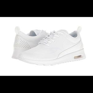 Air Max Thea All-White size 5
